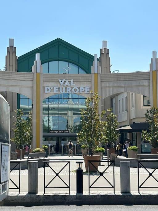Disney Ratatouille Paris 5Mn Park & Val D'Europe Chessy  Exterior foto